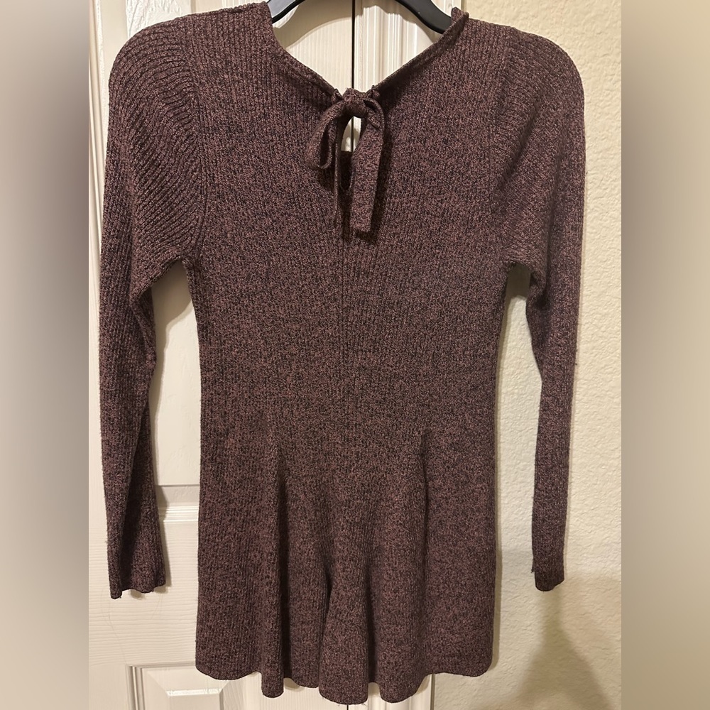 Pea in a Pod sweater with tie in back - size M